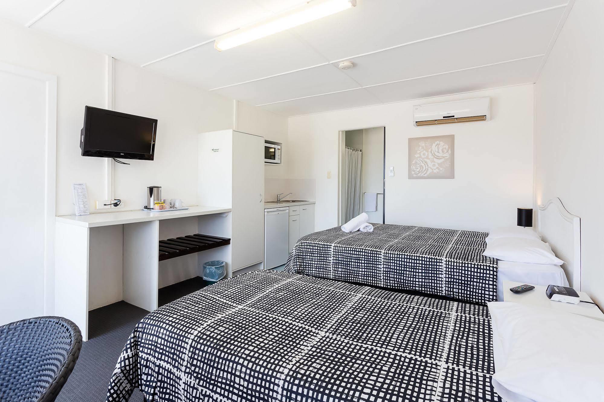 Wynnum Anchor Motel Brisbane Bagian luar foto